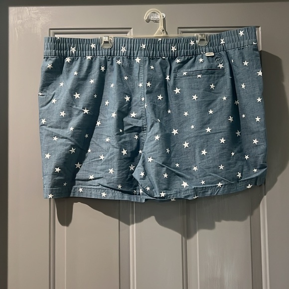 Magellan size 2X shorts, blue with white stars - Picture 2 of 5